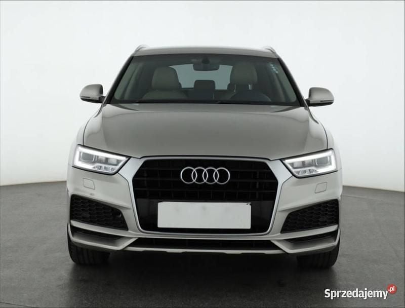 Beżowy Używany 2017 Audi Q3 SUV | 71 999 zł - Obraz 1/4