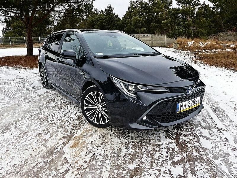Używany Toyota Corolla 122 KM (89 kW) 2020 Czarny Kombi