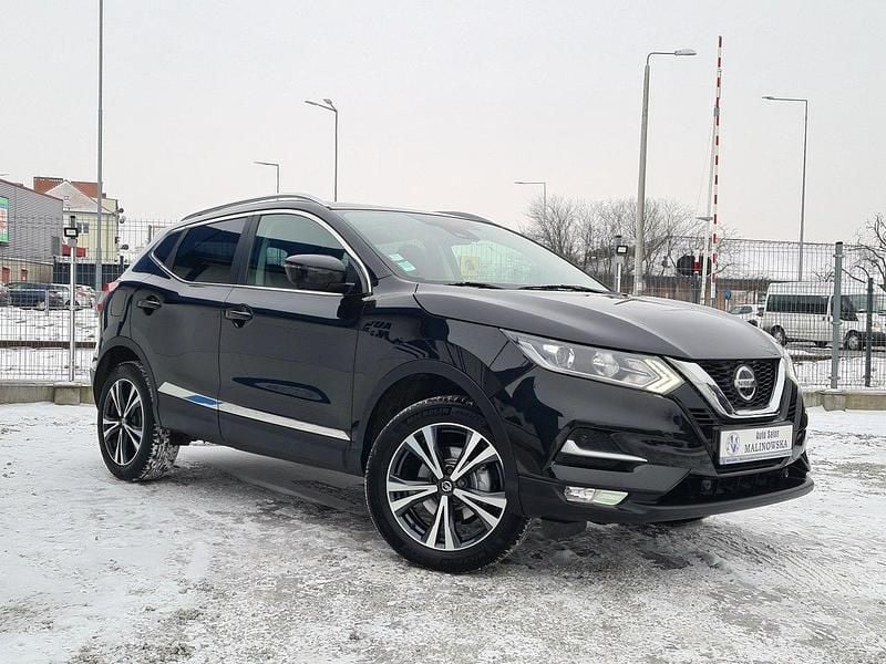 Używany Nissan Qashqai 360º 140 KM (102 kW) 2020 Czarny (metalik) SUV