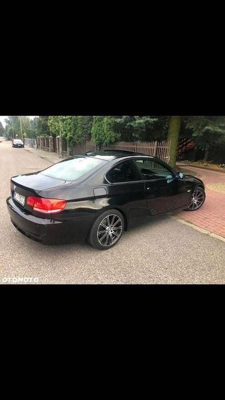 Używany BMW 320 Shadowline 170 KM (125 kW) 2007 Czarny Coupe