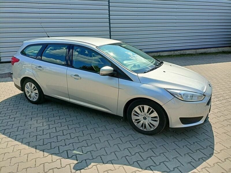 Srebrny Używany 2015 Ford Focus Kombi | 20 900 zł (Drogi) - Obraz 1/4