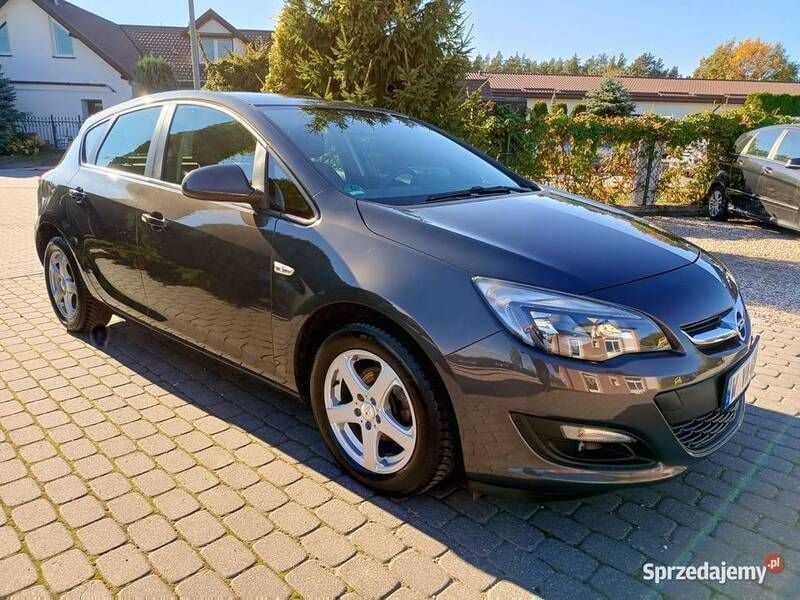 Szary Używany 2014 Opel Astra Hatchback | 24 900 zł (Dobra cena) - Obraz 1/4