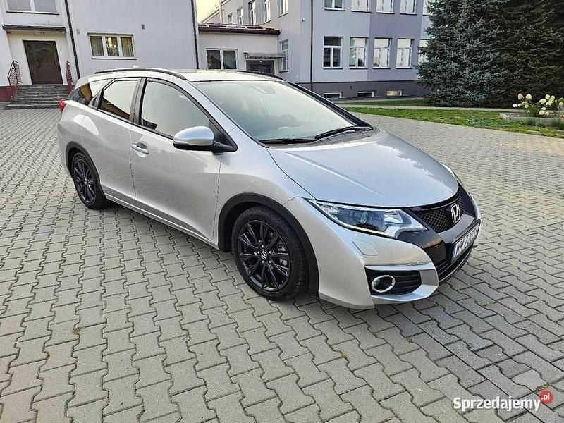 Srebrny Używany 2015 Honda Civic Kombi | 42 900 zł (Uczciwa cena) - Obraz 1/4