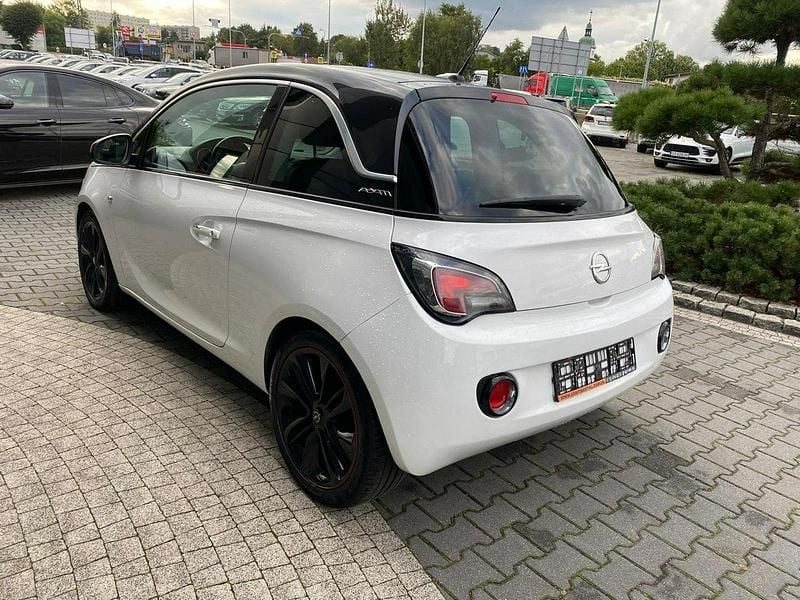 Używany Opel Adam 90 KM (66 kW) 2014 Biały Hatchback