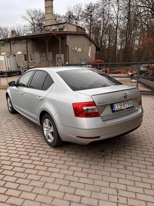 Używany Skoda Octavia 150 KM (110 kW) 2019 Srebrny Sedan/Limuzyna