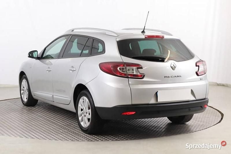 Używany Renault Mégane GrandTour 2016 Srebrny Kombi