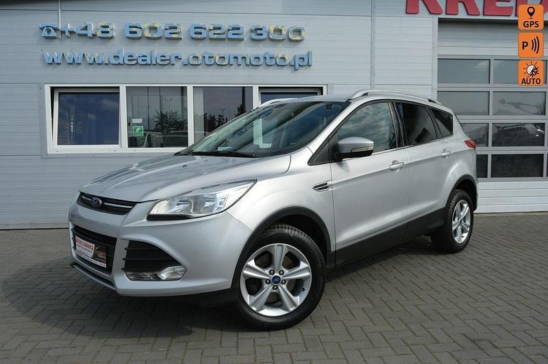 Srebrny (metalik) Używany 2015 Ford Kuga SUV | 44 900 zł (Super Cena) - Obraz 1/4