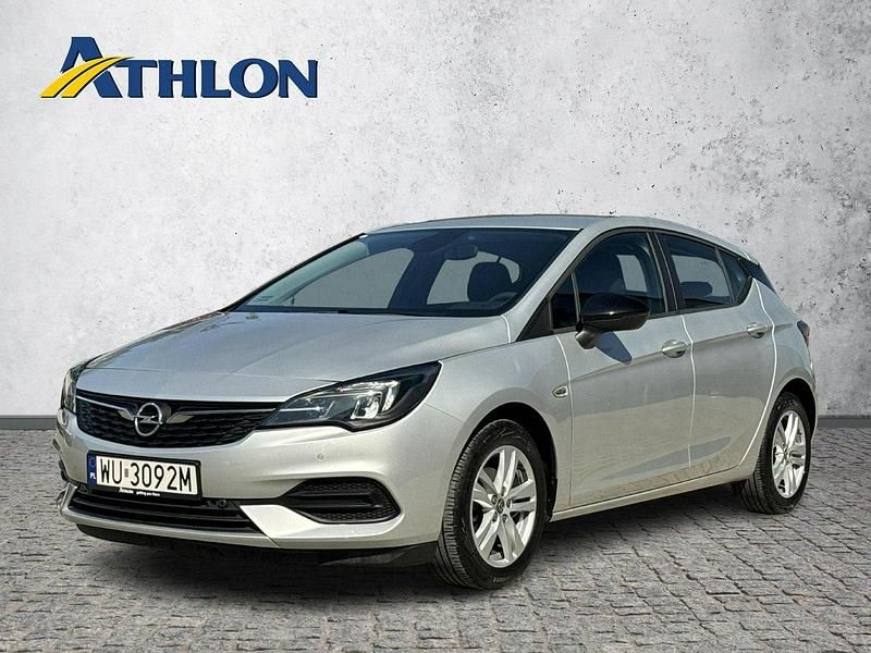 Srebrny (metalik) Używany 2021 Opel Astra Hatchback | 69 600 zł (Uczciwa cena) - Obraz 1/4