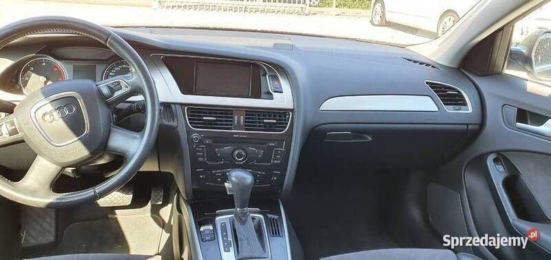 Używany Audi A4 2009 Szary Sedan/Limuzyna