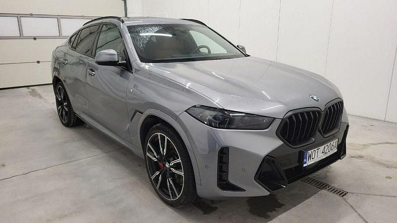 Używany BMW X6 Sport Line 286 KM (210 kW) 2023 Szary SUV