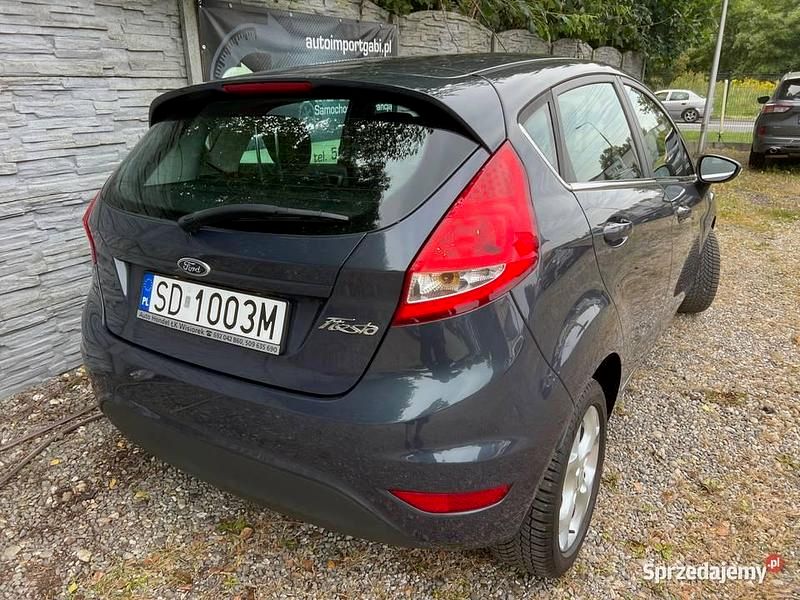 Używany Ford Fiesta 2011 Szary Hatchback