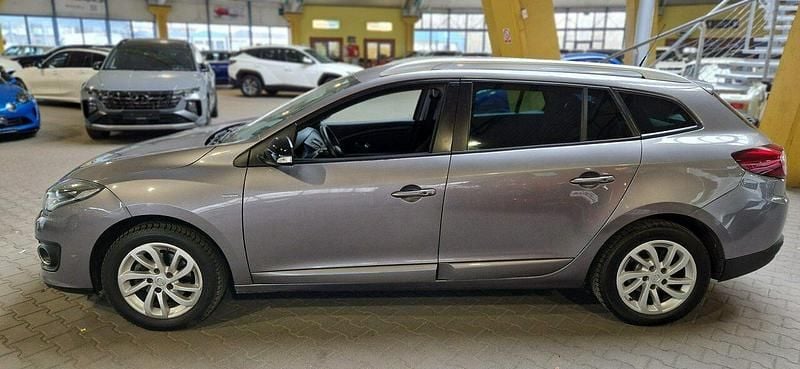 Używany Renault Mégane III 132 KM (97 kW) 2014 Brązowobeżowy Hatchback