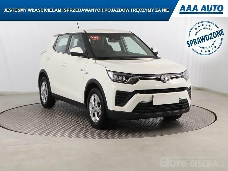 Biały Używany 2021 Ssangyong Tivoli | 61 999 zł (Uczciwa cena) - Obraz 1/4