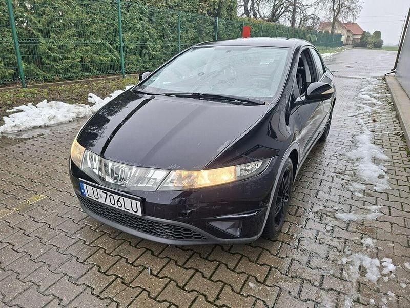Czarny Używany 2008 Honda Civic Hatchback | 15 500 zł (Uczciwa cena) - Obraz 1/4