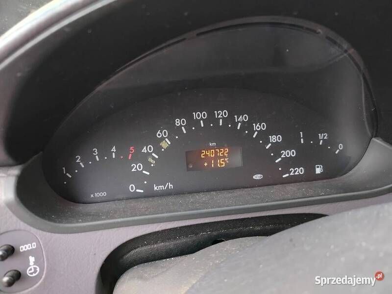 Czarny Używany 2003 Mercedes A170 Hatchback | 4500 zł (Drogi) - Obraz 1/4