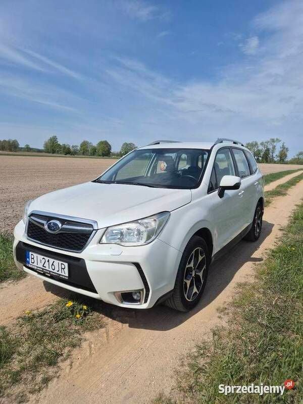 Biały Używany 2014 Subaru Forester SUV | 65 900 zł (Uczciwa cena) - Obraz 1/4