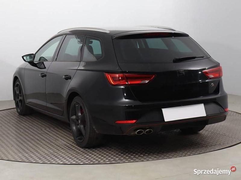 Używany Seat Leon 2018 Czarny Kombi