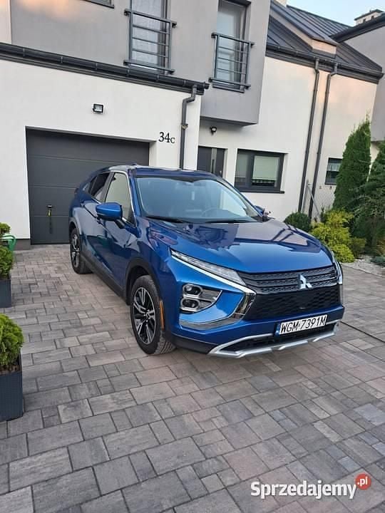 Niebieski Używany 2024 Mitsubishi Eclipse Cross SUV | 109 000 zł - Obraz 1/4