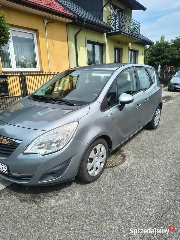 Używany Opel Meriva 2010 Szary Minivan