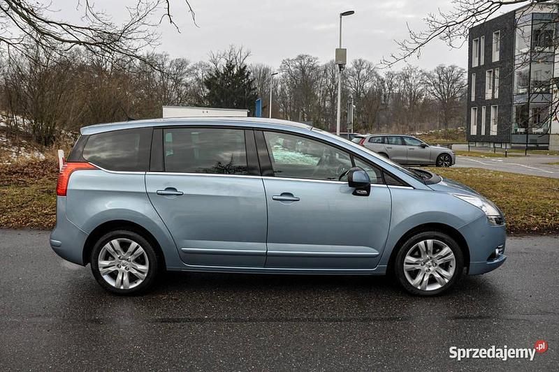 Używany Peugeot 5008 2010 Minivan