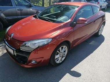 Brązowy Używany 2012 Renault Mégane III Coupe | 19 900 zł (Uczciwa cena) - Obraz 1/4