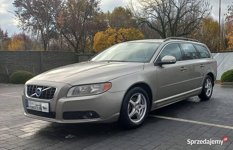 Używany 2010 Volvo V70 Kombi | 19 900 zł (Uczciwa cena) - Obraz 1/4