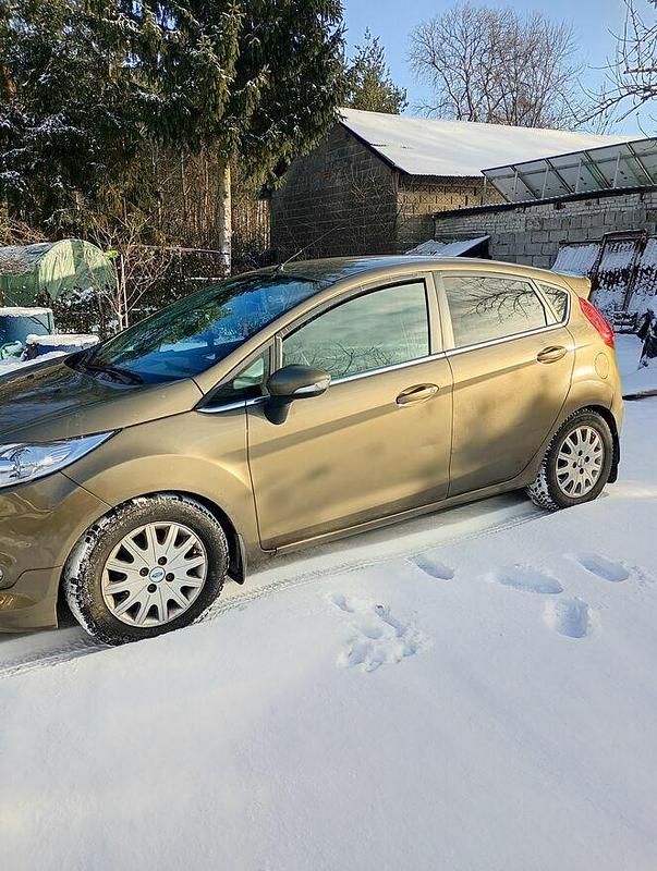 Używany Ford Fiesta 2012 Inny kolor Hatchback