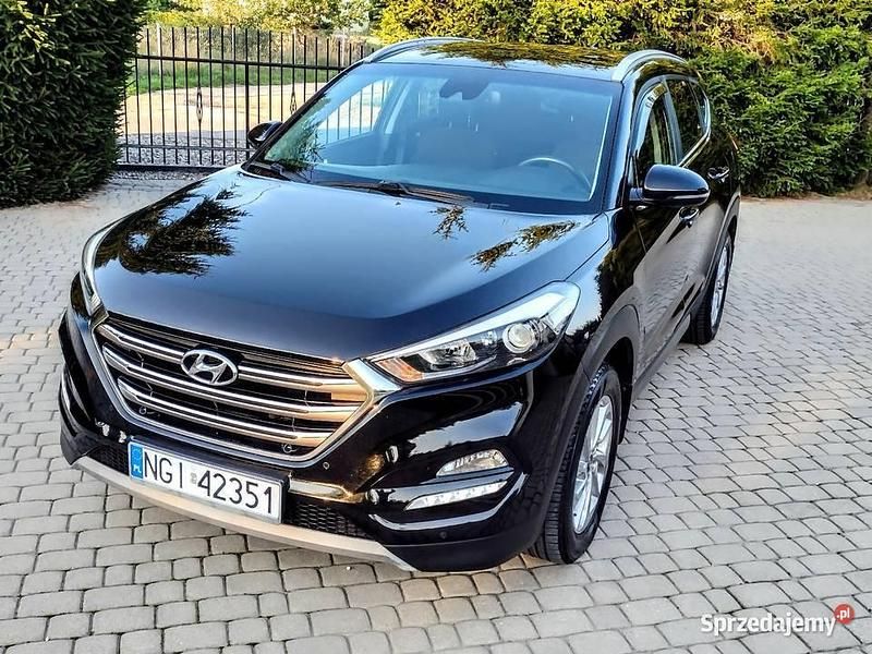 Czarny Używany 2016 Hyundai Tucson SUV | 59 900 zł (Dość drogi) - Obraz 1/4