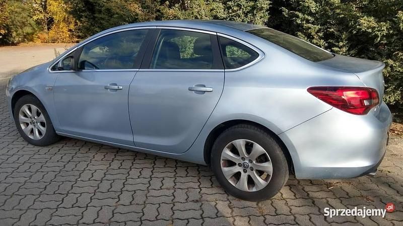 Niebieski Używany 2018 Opel Astra Sedan/Limuzyna | 39 900 zł (Uczciwa cena) - Obraz 1/4