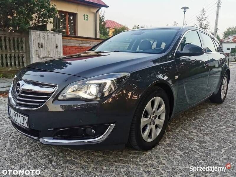 Używany Opel Insignia 2015 Grafitowy Kombi