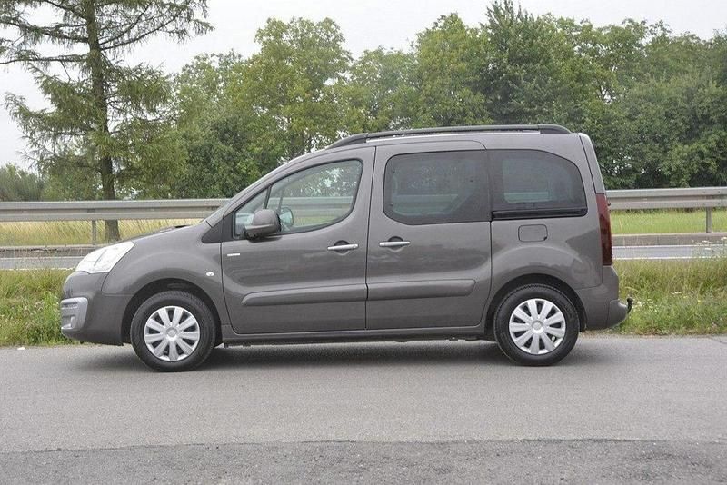 Używany Peugeot Partner 131 KM (96 kW) 2018 Brązowy Minivan