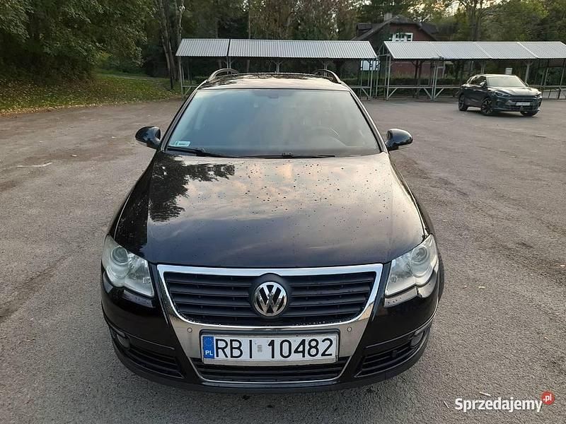 Używany 2010 VW Passat Kombi | 17 900 zł (Uczciwa cena) - Obraz 1/4