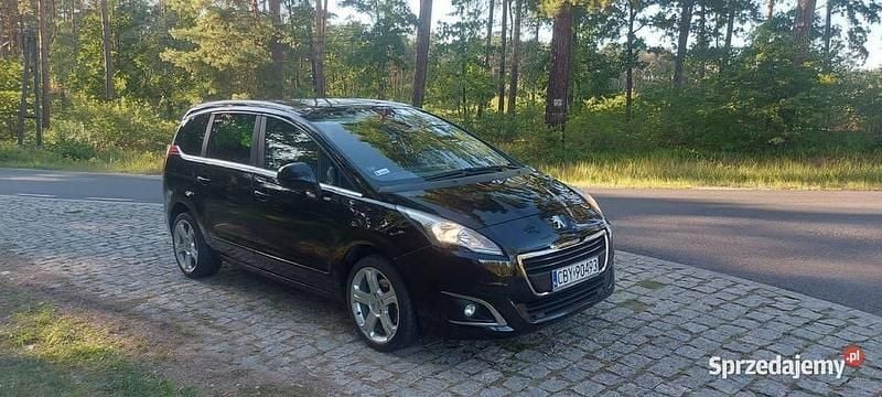 Używany Peugeot 5008 2015 Minivan