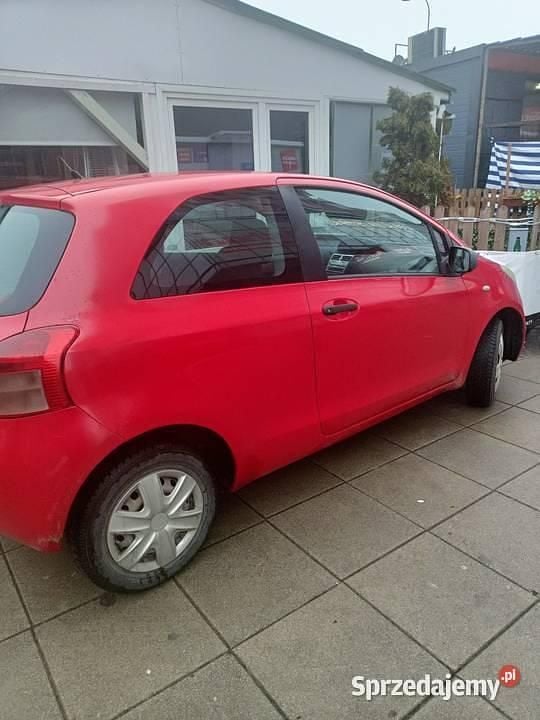 Używany Toyota Yaris 2007 Czarny Hatchback