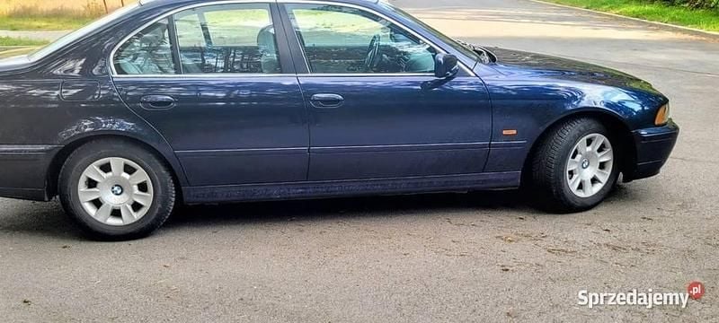 Używany BMW 525 2001 Granatowy Sedan/Limuzyna