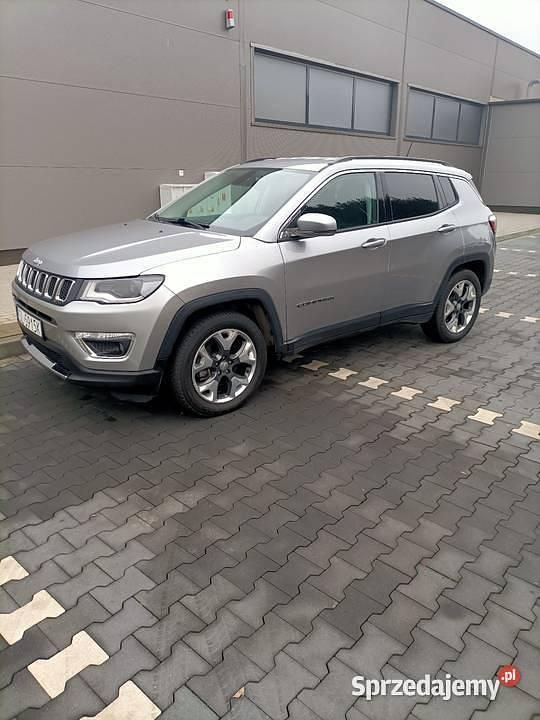 Używany Jeep Compass Limited 2019 Grafitowy SUV