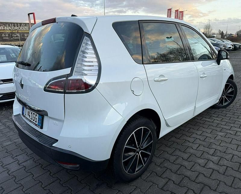 Używany Renault Scénic III 130 KM (95 kW) 2012 Biały Minivan