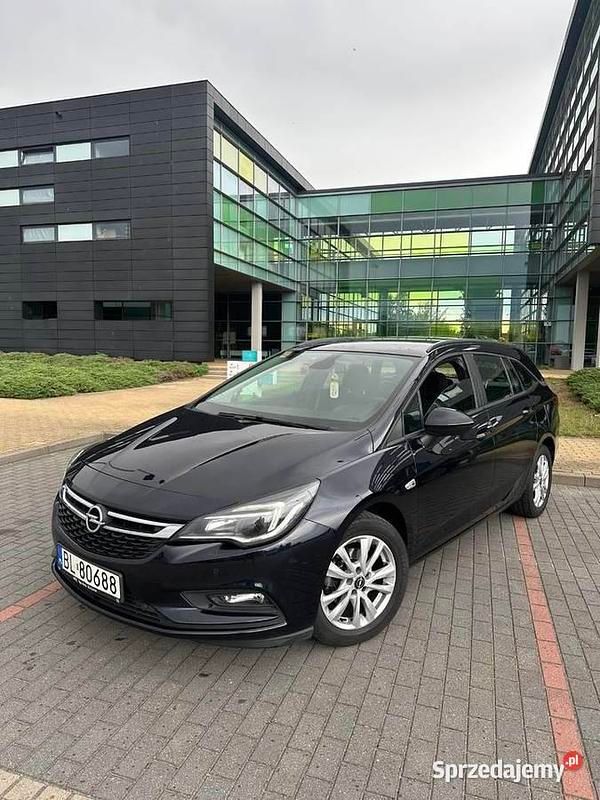 Używany 2019 Opel Astra Kombi | 34 600 zł (Uczciwa cena) - Obraz 1/4