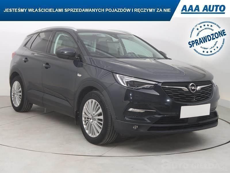 Używany Opel Grandland X 120 KM (88 kW) 2018 Czarny SUV