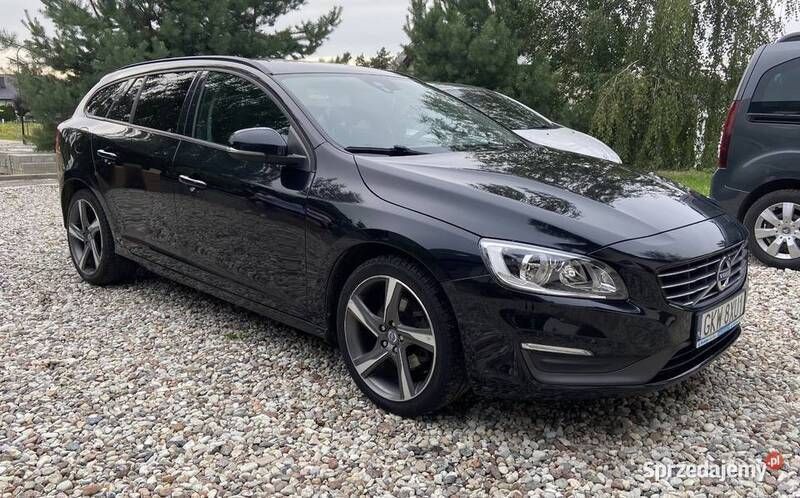 Czarny Używany 2014 Volvo V60 Kombi | 36 900 zł (Uczciwa cena) - Obraz 1/4