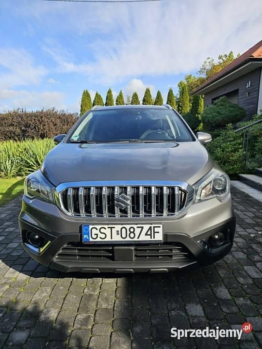 Szary Używany 2016 Suzuki SX4 S-Cross SUV | 37 900 zł (Uczciwa cena) - Obraz 1/4