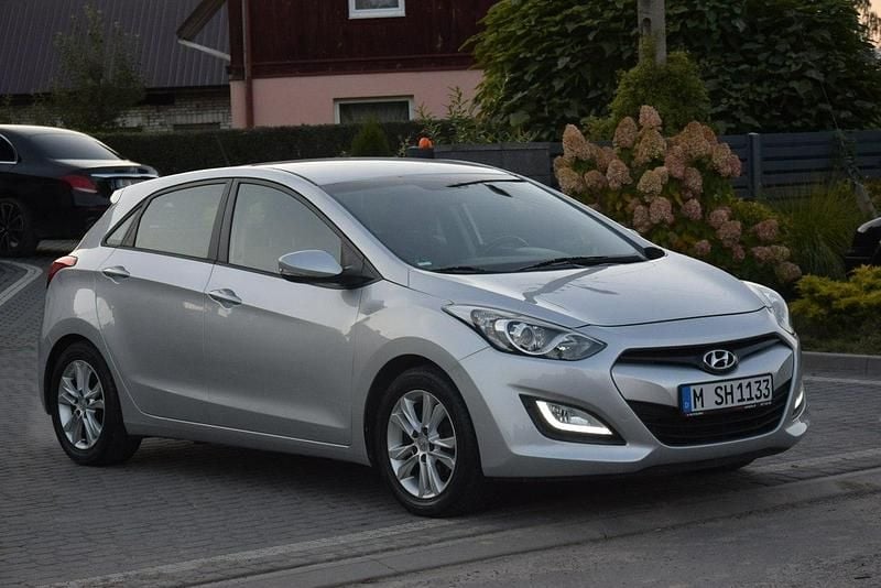 Srebrny Używany 2014 Hyundai i30 Hatchback | 34 900 zł (Uczciwa cena) - Obraz 1/4