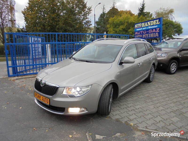 Używany 2012 Skoda Superb LAURIN & KLEMENT Kombi | 36 900 zł (Uczciwa cena) - Obraz 1/4