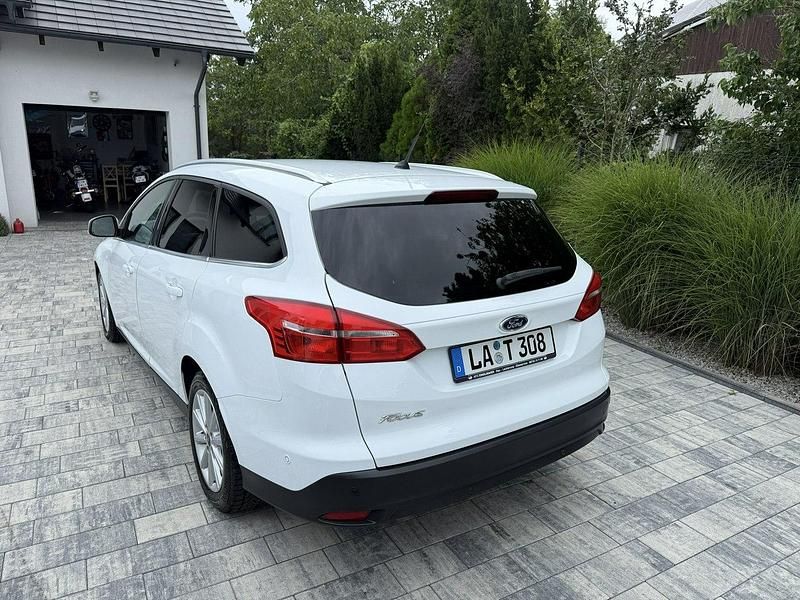 Używany Ford Focus 120 KM (88 kW) 2018 Biały Kombi