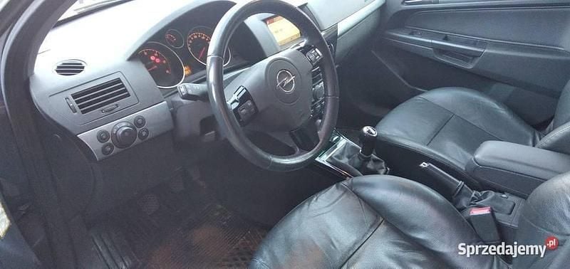Używany Opel Astra Cosmo 2009 Szary Hatchback
