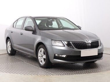 Szary Używany 2018 Skoda Octavia Hatchback | 39 999 zł (Dobra cena) - Obraz 1/4