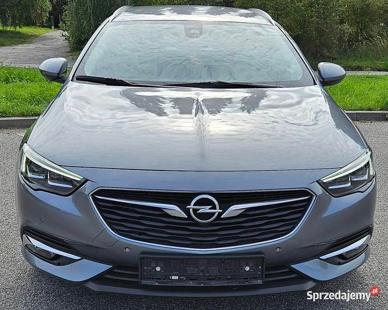 Szary Używany 2018 Opel Insignia Sport Kombi | 38 000 zł - Obraz 1/4