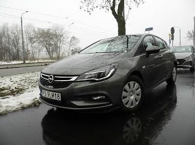 Zielony Używany 2019 Opel Astra Hatchback | 44 900 zł (Uczciwa cena) - Obraz 1/4