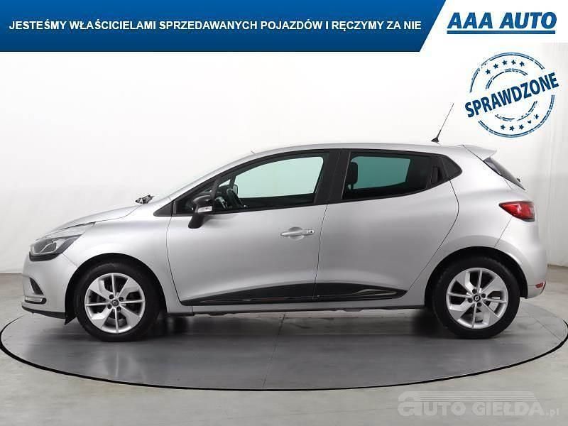 Używany Renault Clio V 2020 Srebrny