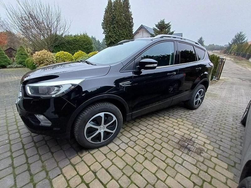 Używany Ford Kuga 150 KM (110 kW) 2019 Czarny SUV